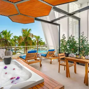 Deluxe Double or Twin Room Spa Bath